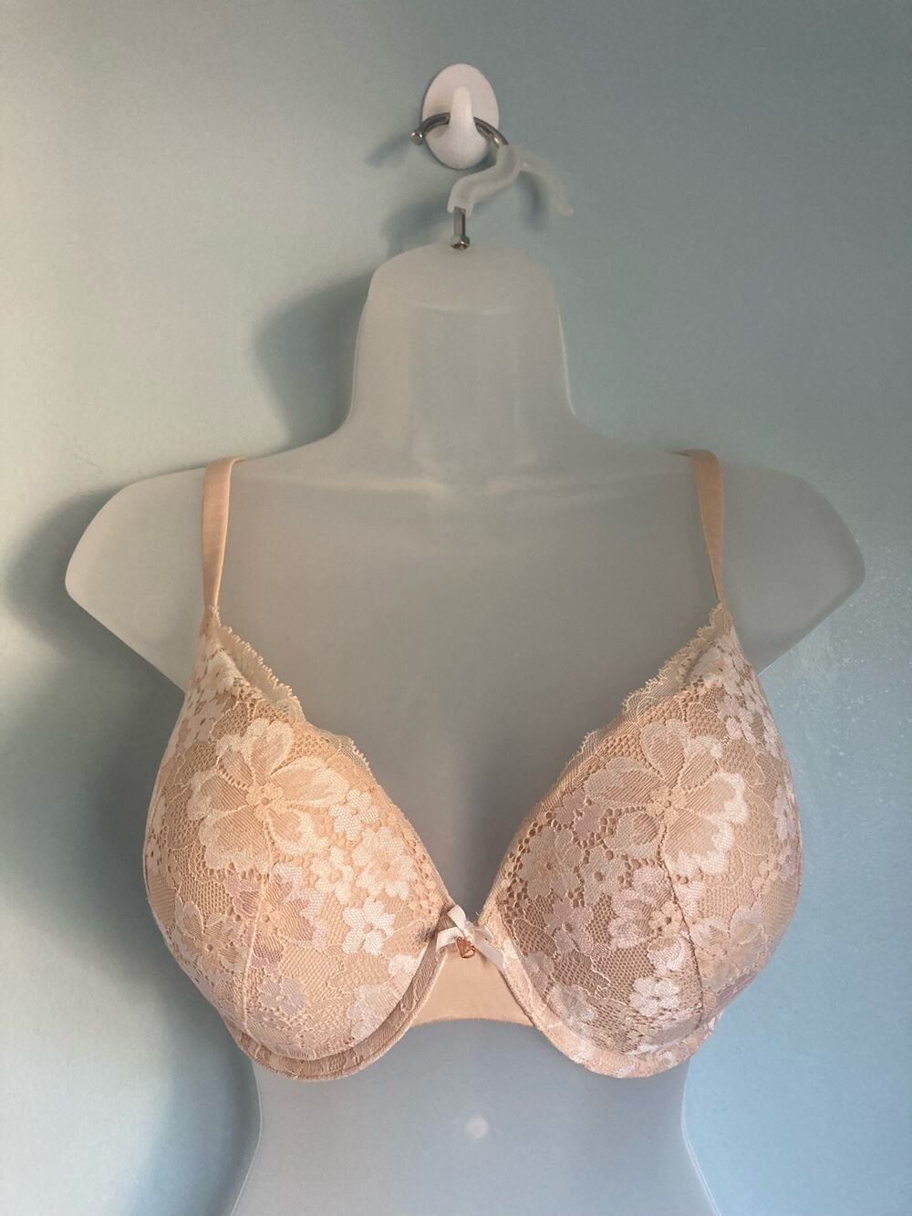 Victoria's Secret Bra 32DDD Perfect Shape Beige Lace